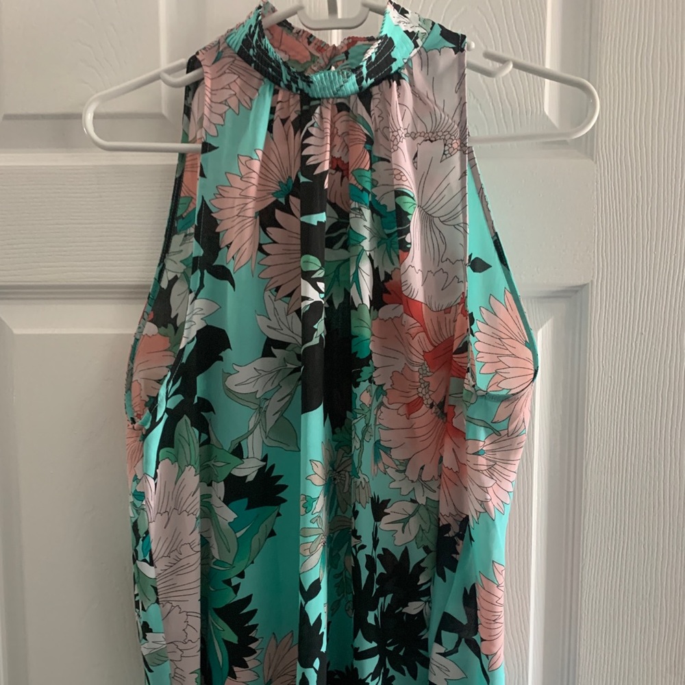 Floral sleeveless blouse